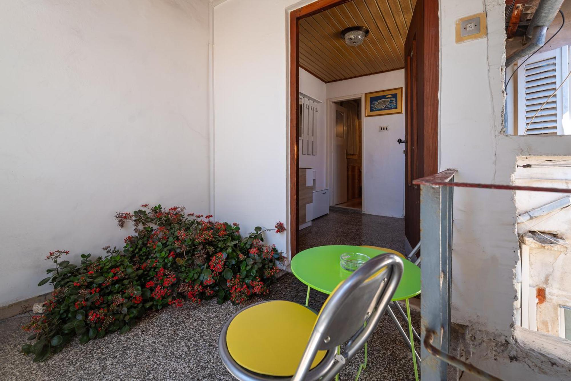 Timeless Antique Old Town With Terrace Apartment Zadar Luaran gambar